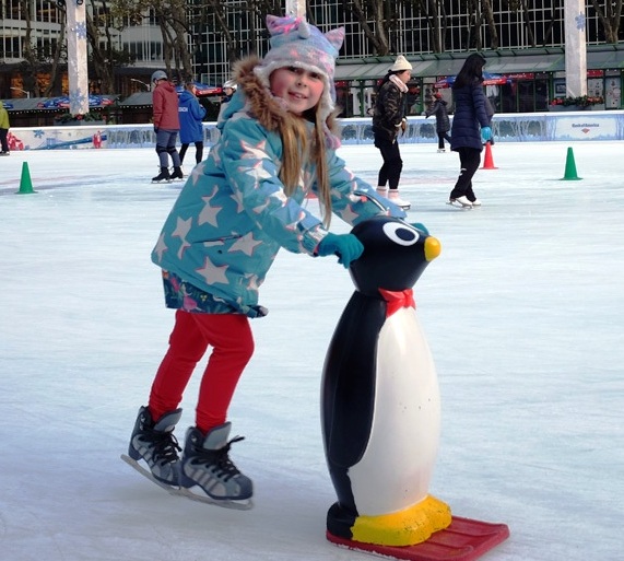 Noleggio Affitto Pinguini Orsetti Piste Pattinaggio ghiaccio - Noleggio e  Vendita Piste Pattinaggio Ghiaccio